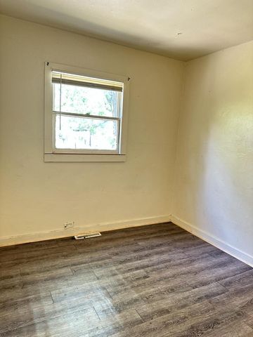 5037 N 32nd STREET, Milwaukee, WI 53209