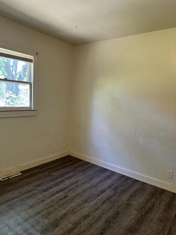 5037 N 32nd STREET, Milwaukee, WI 53209