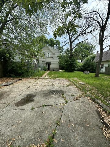 5037 N 32nd STREET, Milwaukee, WI 53209