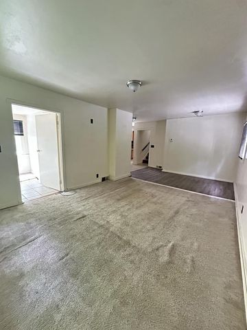 5037 N 32nd STREET, Milwaukee, WI 53209