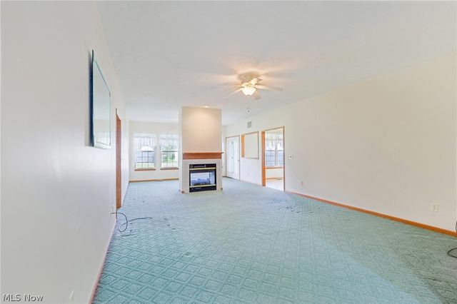 173 Saint Charles Place, Elyria, OH 44035