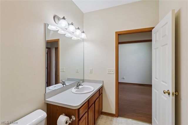 173 Saint Charles Place, Elyria, OH 44035