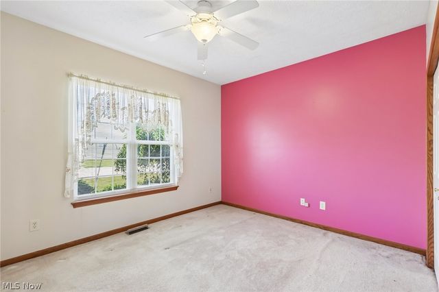 173 Saint Charles Place, Elyria, OH 44035