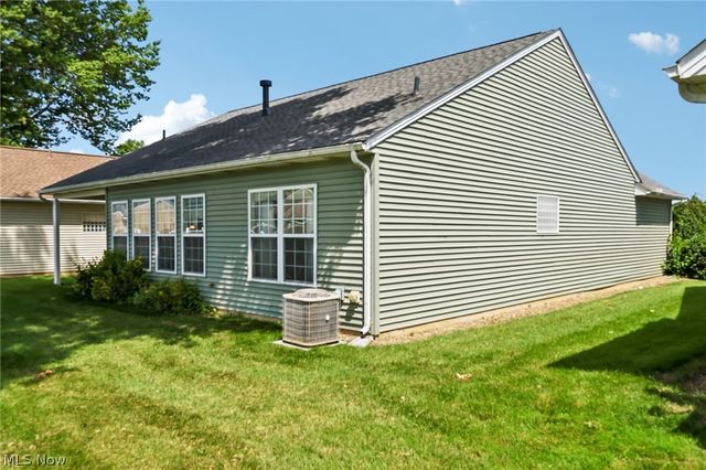 173 Saint Charles Place, Elyria, OH 44035