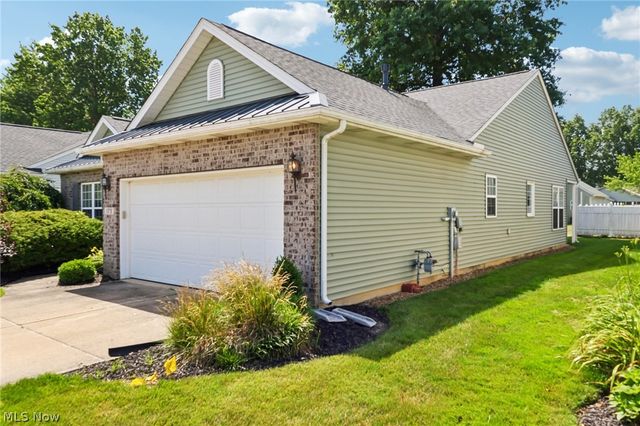 173 Saint Charles Place, Elyria, OH 44035