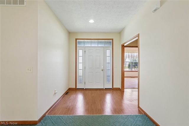 173 Saint Charles Place, Elyria, OH 44035