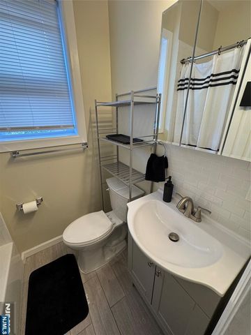 523 Grand Avenue 1R, North Bergen, NJ 07047