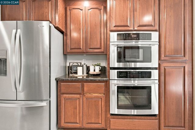 5120 Keller Ridge Dr, Clayton, CA 94517