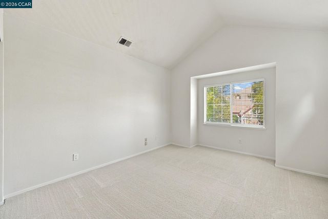 5120 Keller Ridge Dr, Clayton, CA 94517