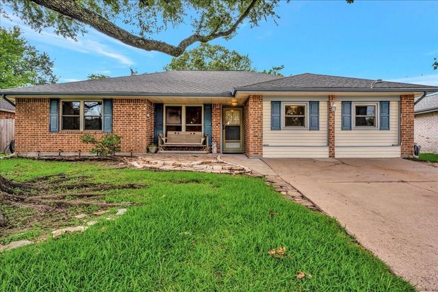 1403 Newport Boulevard, League City, TX 77573