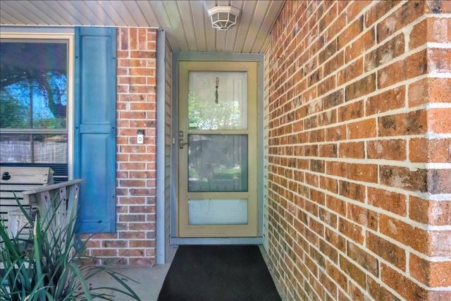 1403 Newport Boulevard, League City, TX 77573