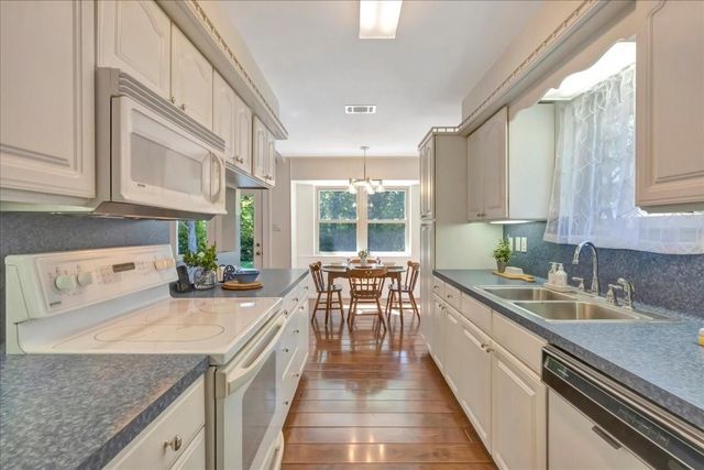 1403 Newport Boulevard, League City, TX 77573