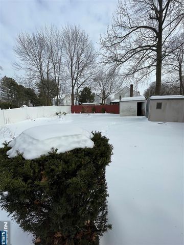 1067 Julia Street, Teaneck, NJ 07666