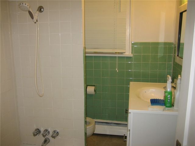 960 S Braddock Ave 2, Swissvale, PA 15221