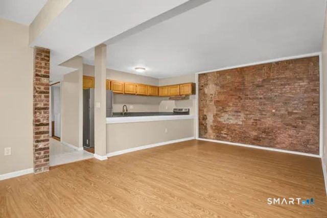 58 Buckingham Street A, Hartford, CT 06105