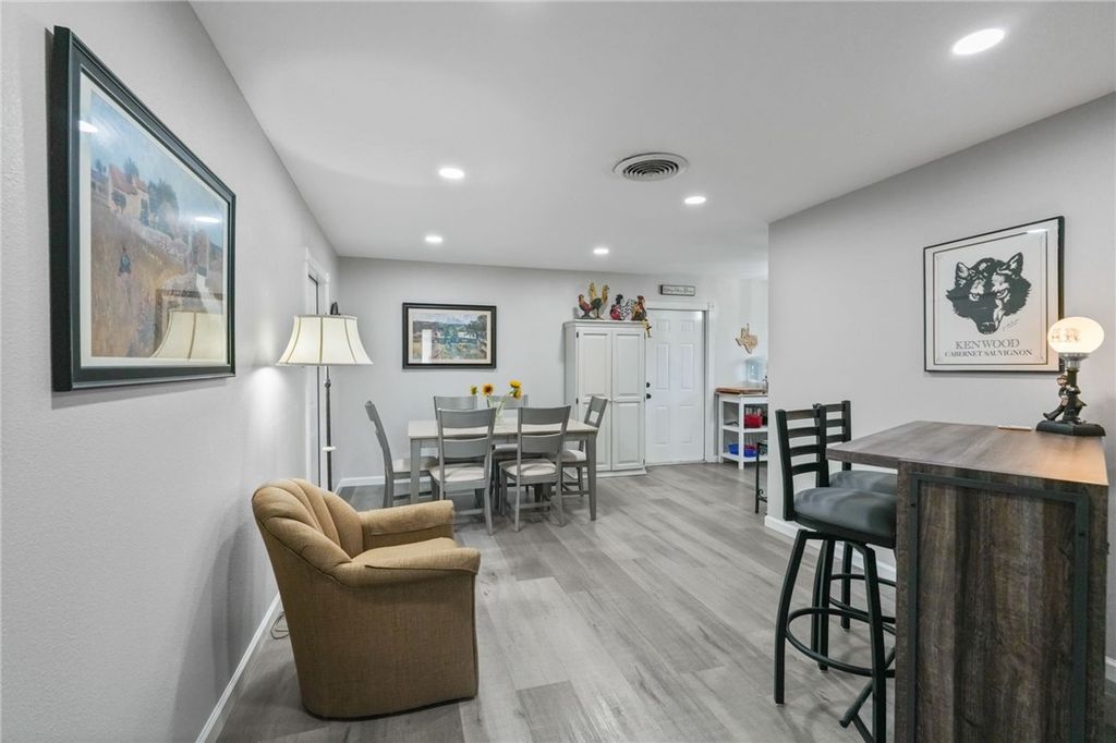 214 Driftwood Dr, Portland, TX 78374 — photo 5