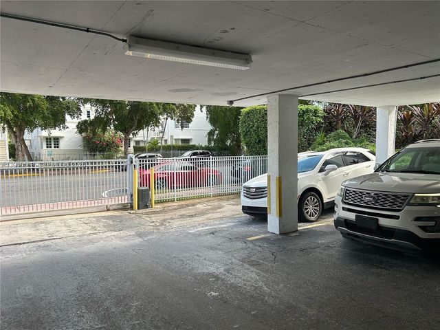 910 Michigan Ave 401, Miami Beach, FL 33139