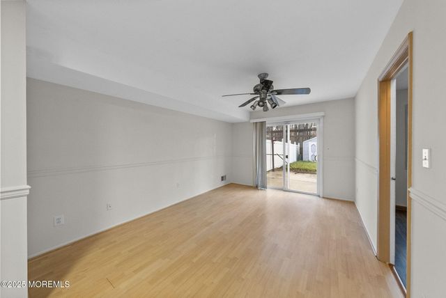 21 Lone Star Lane, Manalapan, NJ 07726