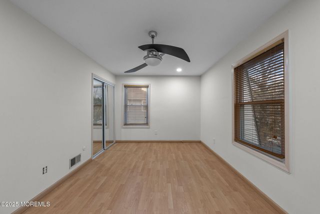 21 Lone Star Lane, Manalapan, NJ 07726