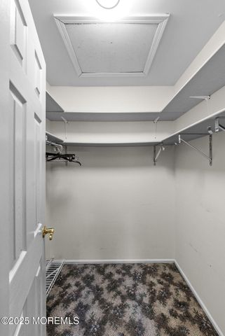 21 Lone Star Lane, Manalapan, NJ 07726