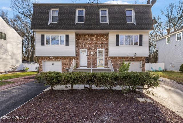 21 Lone Star Lane, Manalapan, NJ 07726