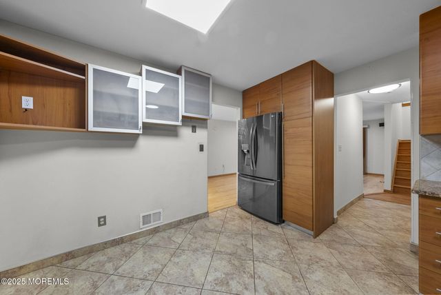 21 Lone Star Lane, Manalapan, NJ 07726