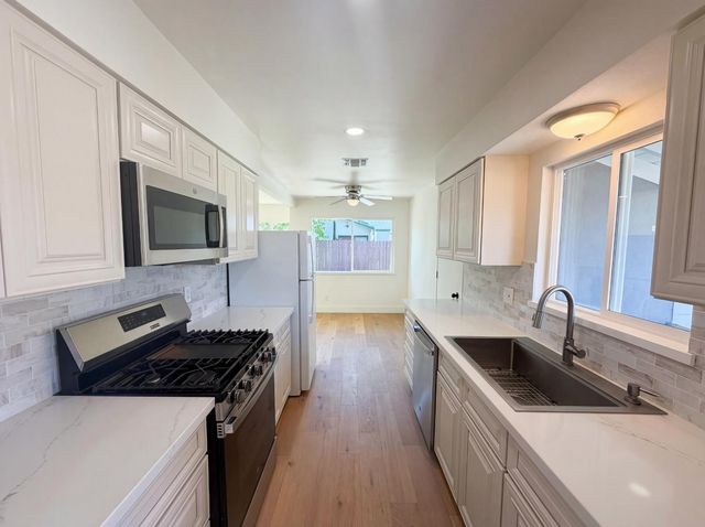 1128 Hobart Dr, Marysville, CA 95901