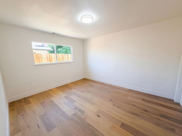 1128 Hobart Dr, Marysville, CA 95901