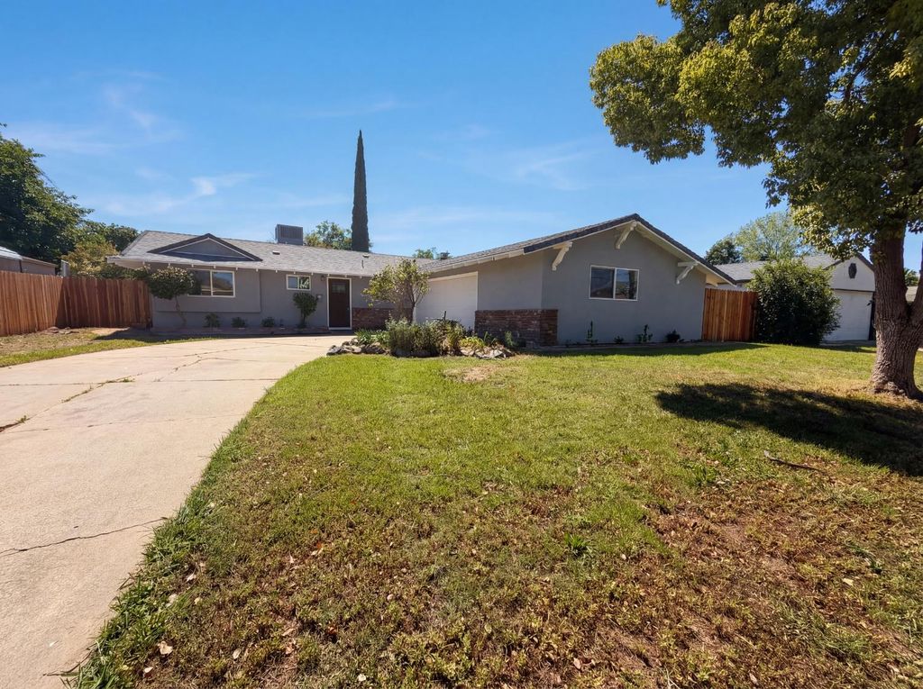 1128 Hobart Dr, Marysville, CA 95901