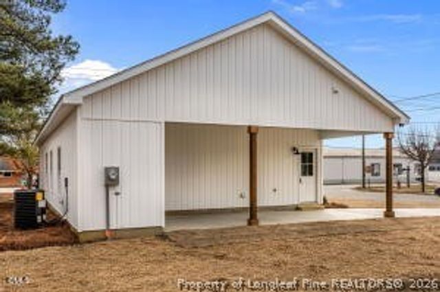 206 S Wall Street, Benson, NC 27504