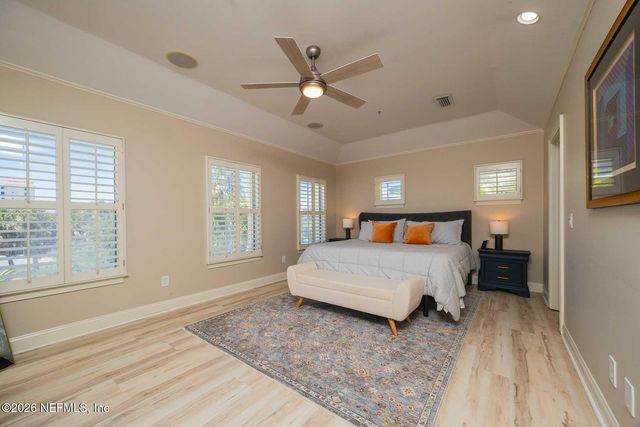 117 SEA GROVE Lane, Jacksonville Beach, FL 32250
