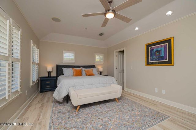 117 SEA GROVE Lane, Jacksonville Beach, FL 32250