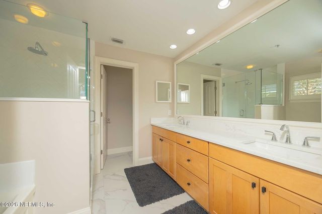 117 SEA GROVE Lane, Jacksonville Beach, FL 32250