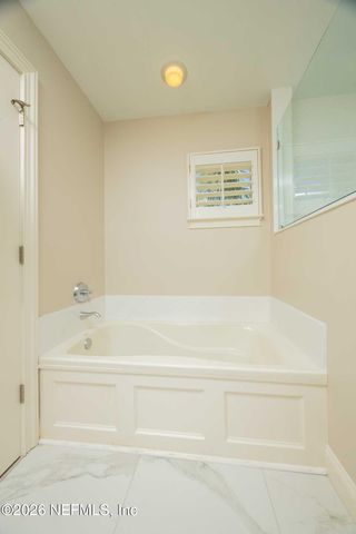 117 SEA GROVE Lane, Jacksonville Beach, FL 32250