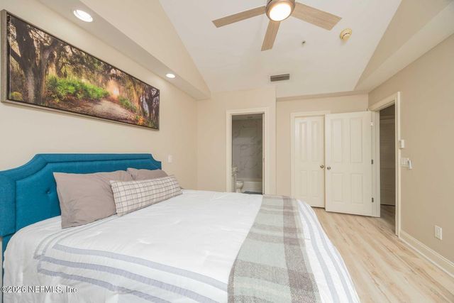 117 SEA GROVE Lane, Jacksonville Beach, FL 32250