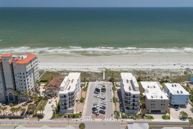 117 SEA GROVE Lane, Jacksonville Beach, FL 32250