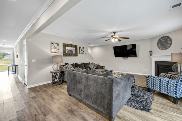 291 Harvester, Hopkins, SC 29061