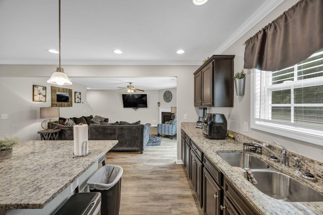 291 Harvester, Hopkins, SC 29061
