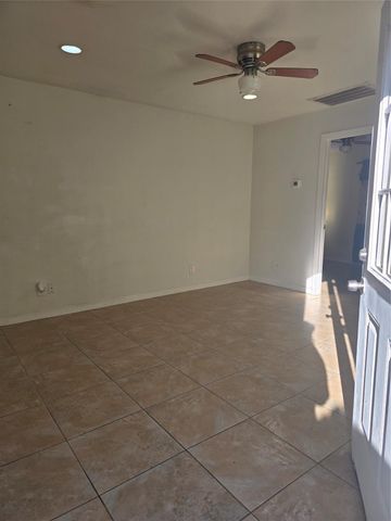 11018 Clark Road, Houston, TX 77076