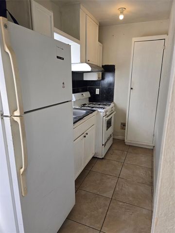 11018 Clark Road, Houston, TX 77076