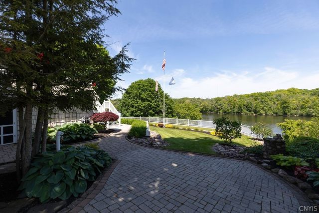 2950 State Route 48, Minetto, NY 13126