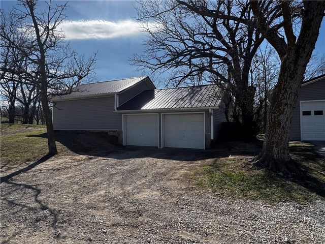 21352 State Highway 46 Highway, Maryville, MO 64468