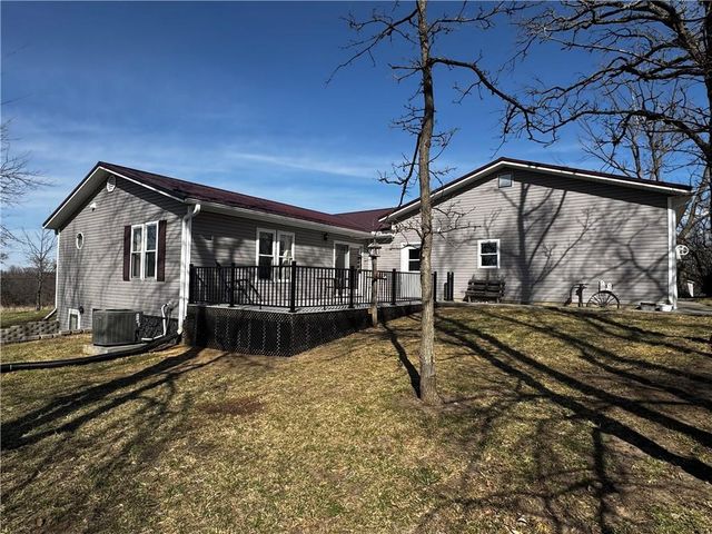 21352 State Highway 46 Highway, Maryville, MO 64468