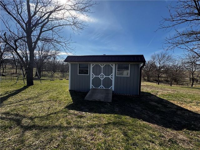 21352 State Highway 46 Highway, Maryville, MO 64468