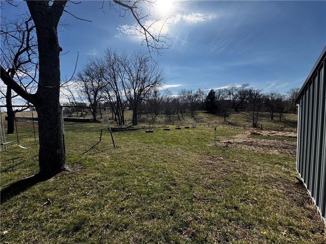 21352 State Highway 46 Highway, Maryville, MO 64468