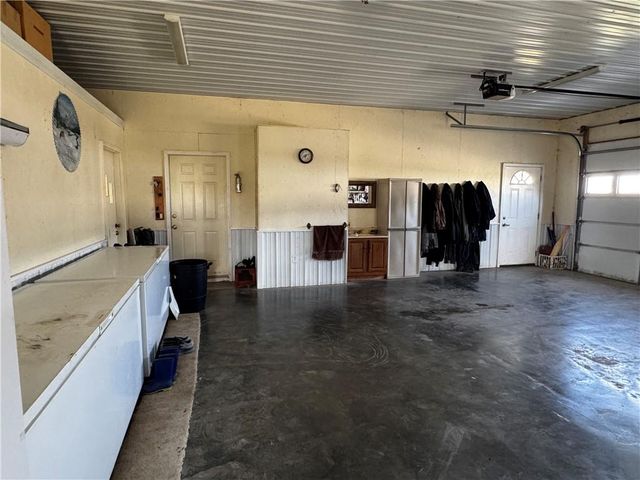 21352 State Highway 46 Highway, Maryville, MO 64468