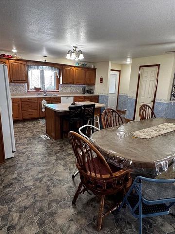 21352 State Highway 46 Highway, Maryville, MO 64468