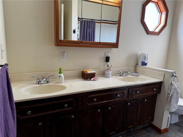 21352 State Highway 46 Highway, Maryville, MO 64468