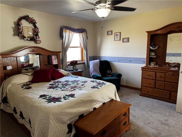 21352 State Highway 46 Highway, Maryville, MO 64468