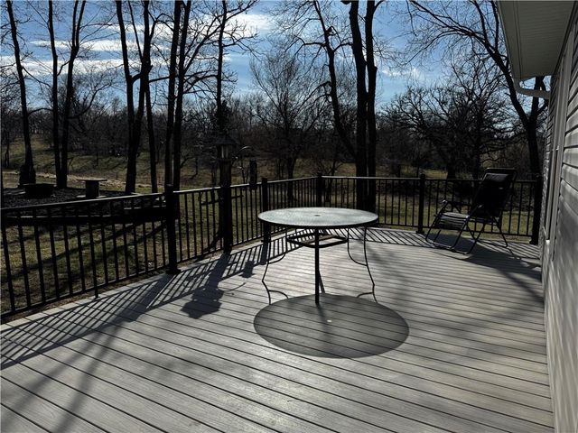 21352 State Highway 46 Highway, Maryville, MO 64468